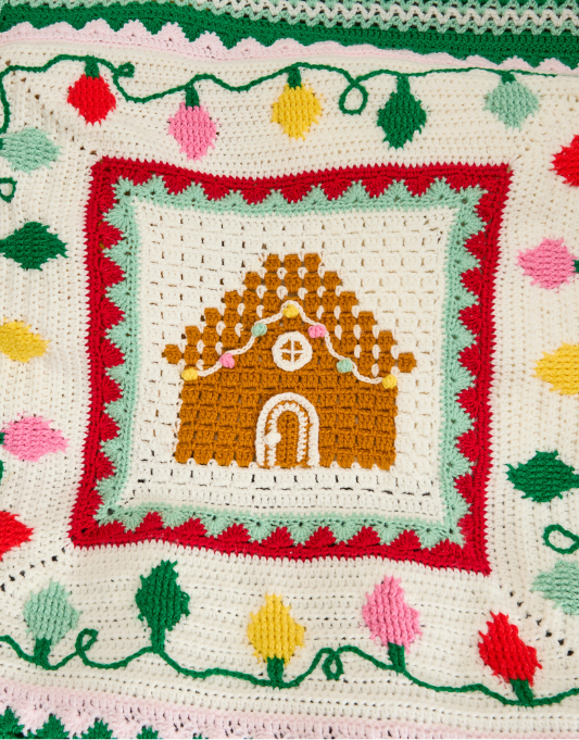 Sirdar Gingerbread Christmas Crochet Along