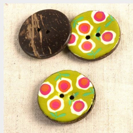 Decorated Coconut Button - 34mm Green Flower